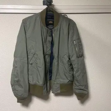 Alpha Industries MA-1 플라이트 자켓 S 사이즈
