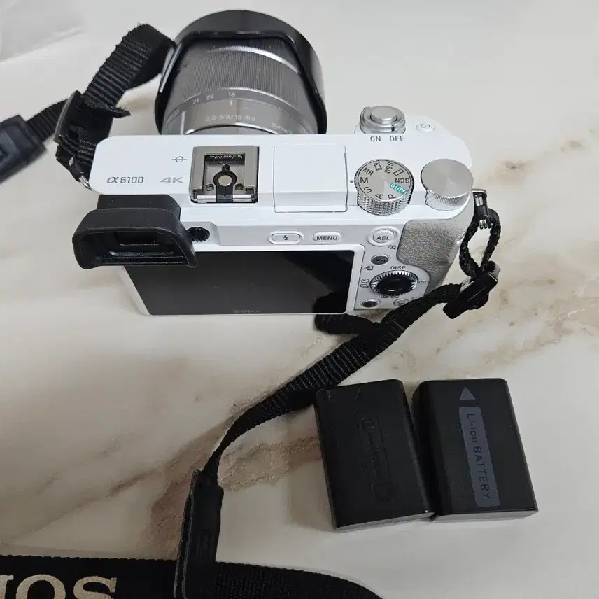 소니 A6100 + SEL1855