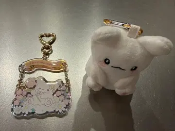Hanamarubake 키링과 봉제 인형 세트