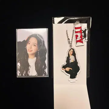 ITZY 유나 랜덤 미니 아크릴 스탠드 참 트레이딩 카드 포토 카드