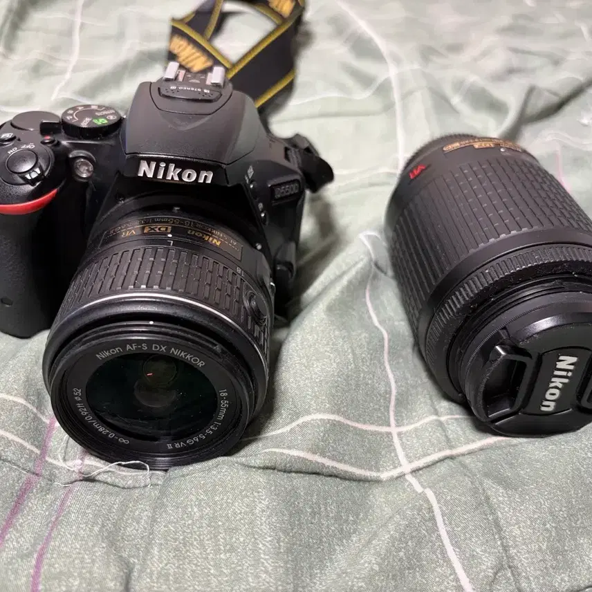 니콘 d5500 18-55 VR ll 번들렌즈 55-200 VR 망원렌즈