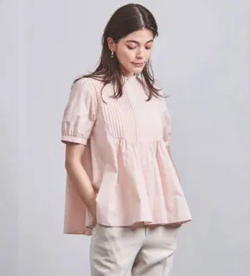 컨디션 최상 UNITED ARROWS C/N 핀턱 숏슬리브 블라우스
