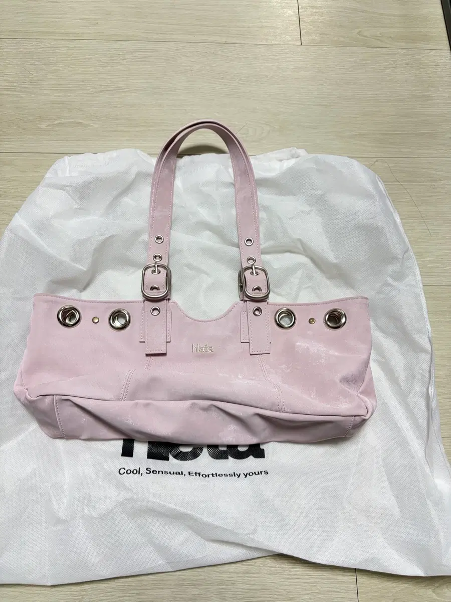 HIETA バッグ Becky Mini / Powder Pink HIETA - Becky / Powder Pink 