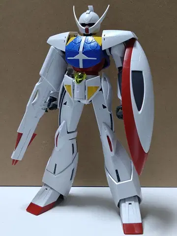 MG 1/100 턴에이 건담 노터치 완성품