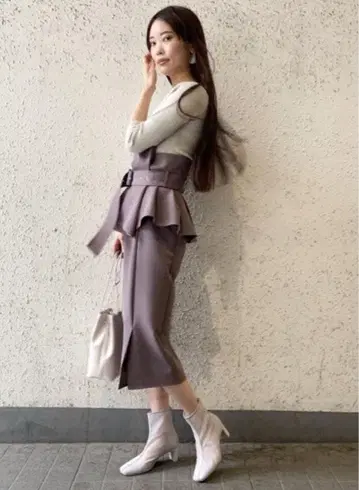 SNIDEL 스나이델 코르셋 벨트 부착 타이트 스커트