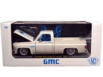 M2 머신 1976 GMC 시에라 그랑데 15 - 화이트