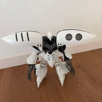 MG 1/100 큐베레이 담드 조립품
