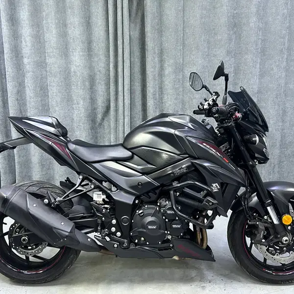 18년식 스즈키 GSX-S750 1만KM 짧은키로수 및 정비완료