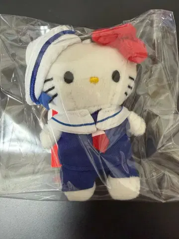 로리즈팜 Me% 토이 키링 키티 수병 1
