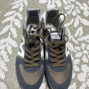 MIZUNO 레트로 스니커즈 그레이/브라운