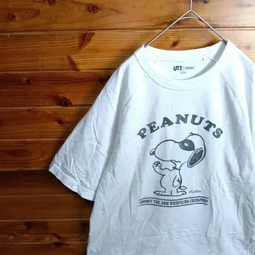 유니클로 반팔 T셔츠 래글런 소매 UT 스누피 SNOOPY