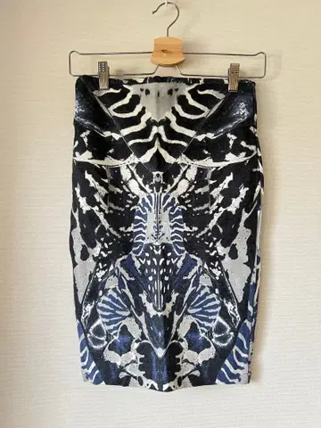 ALEXANDER MCQUEEN 타이트 스커트 XS 새상품급 배송비 포함