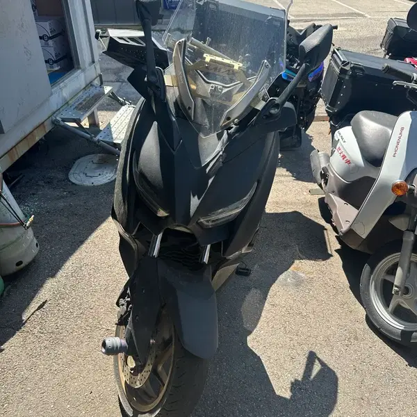 Xmax300 20년식 개인매물 엔진 보링차량 쿨거래시 시원한에눌가능