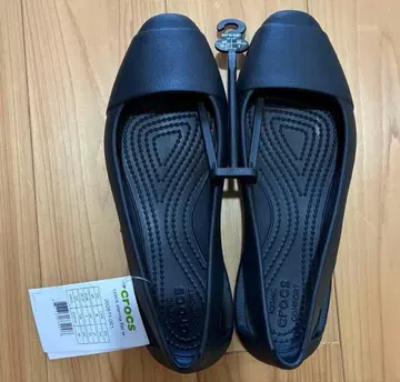 CROCS 플랫슈즈 미사용 택 포함