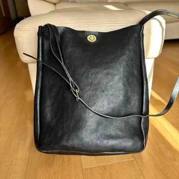 새상품급 미미베리 MIMI BERRY 버킷백 BUCKET BAG A4