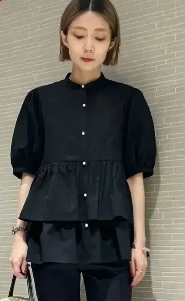 UNITED ARROWS 블랙 티어드 반팔 셔츠