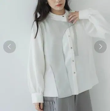 유나이티드 도쿄 트리컬러 랩 블라우스