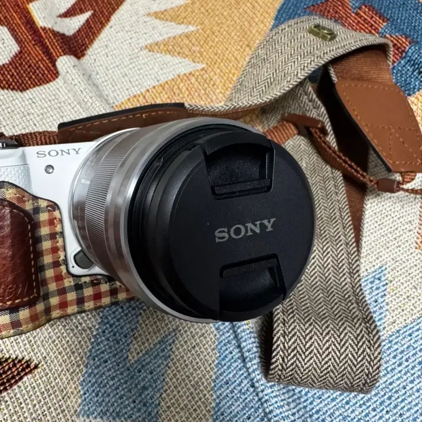 소니 A5000 여친렌즈 (sel50f18)