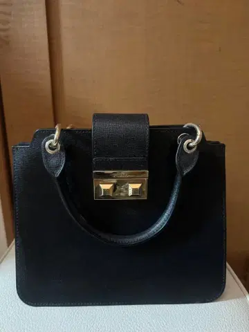FURLA 베라 사첼
