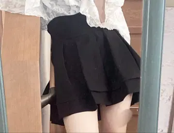 새상품 S 사이즈 미셸 마카롱 슬림 레그 스커트