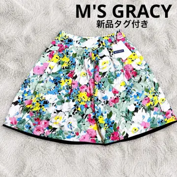 택 포함 새상품 엠즈 그레이시 M'S GRACY 꽃무늬 멀티 컬러 스커트