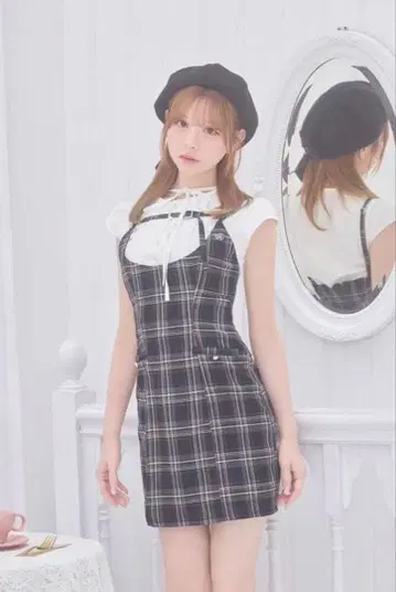 미셸 마카롱 미셰마카 체크 벨트 점프 스커트 네이비