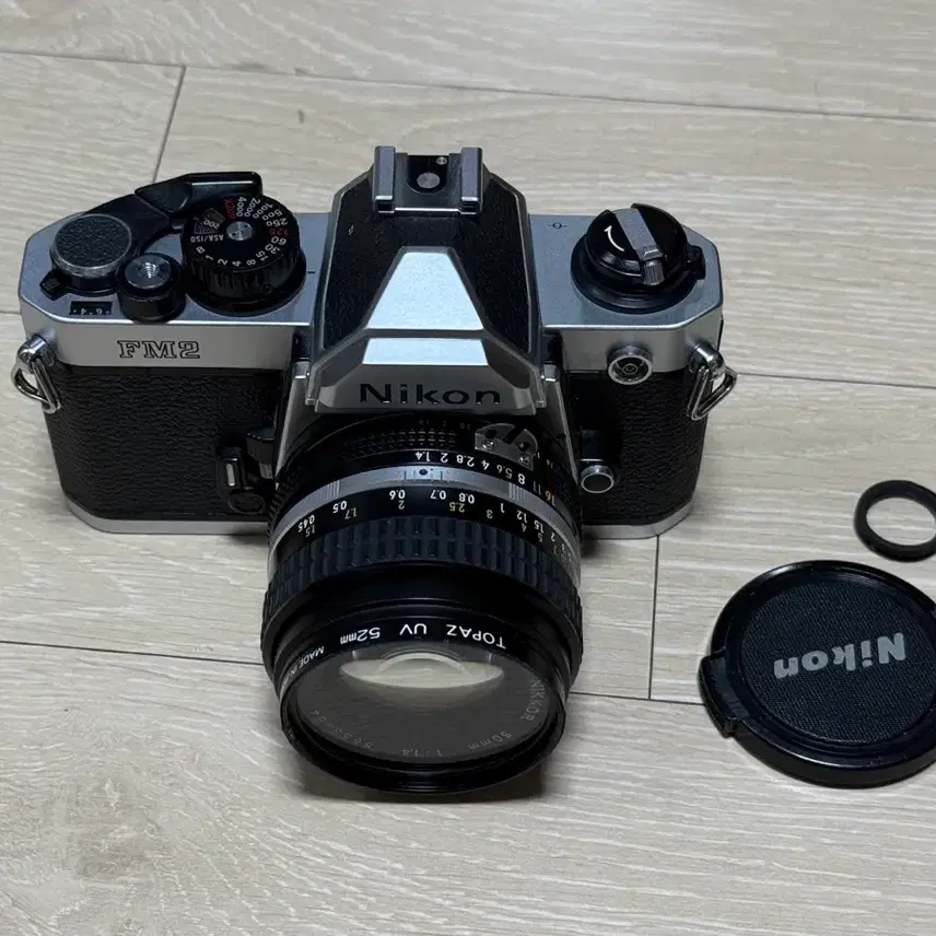 니콘 FM2 필름 카메라 + 50.4mm 렌즈