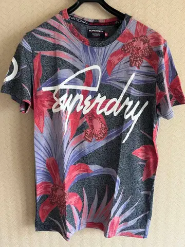 Superdry 꽃무늬 T셔츠 M 사이즈