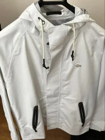 새상품 미사용 LACOSTE 나일론 자켓
