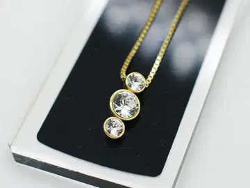 스와로브스키 SWAROVSKI 크리스탈 목걸이 클리어 골드 계열