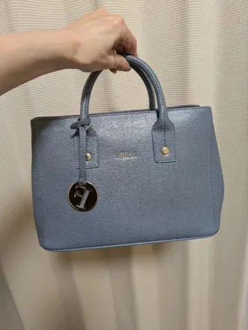 FURLA 라이트 블루 토트백 새상품급