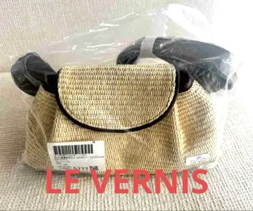 새상품! LE VERNIS (르 베르니) FOSSETE 숄더백
