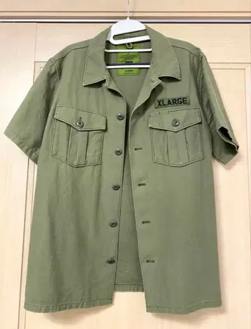 XLARGE 밀리터리 반팔 셔츠 미키 백 프린트 카키 L 사이즈