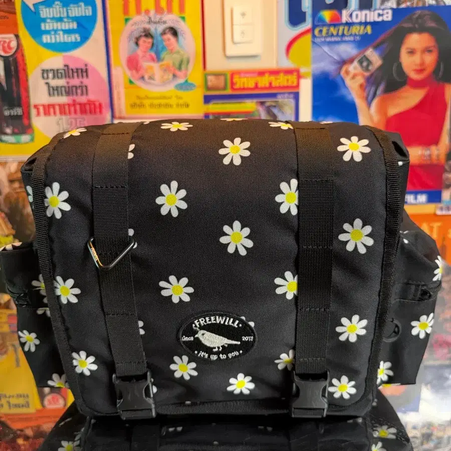 Zutto Mayoi Display Shoulder Bag [Cosmic Dorodango Goods] #즛토마