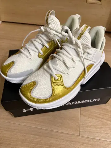 언더아머 스니커즈 25.0cm UNDER ARMOUR