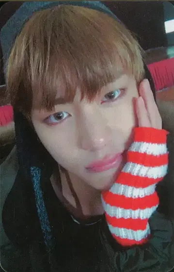 BTS V YOU NEVER WALK ALONE
