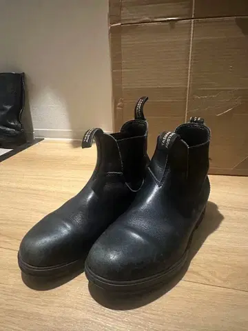 Blundstone 사이드 고어 부츠 블랙 가죽