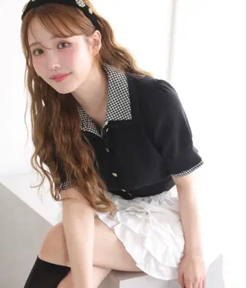 NICE CLAUP 레이어드 카라 부착 폴로 니트