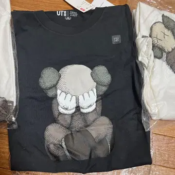 UNIQLO x 카우스 콜라보T셔츠