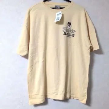 캡틴 산타 T셔츠 크림색