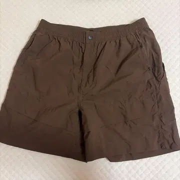 UNDER ARMOUR 브라운 하프 팬츠