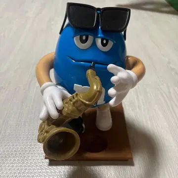 M&M's 색소폰 디스펜서
