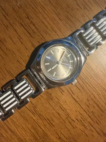 Swatch 실버 메탈 밴딩 시계 추가 밴딩 포함