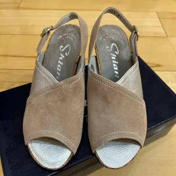 시안 베이지 샌들