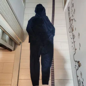 네이비 후드 부착 집업 맨투맨