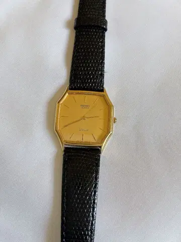 Seiko 팔각형 아날로그 쿼츠 손목시계 골드 돌체