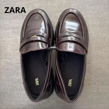 ZARA 다크 브라운 로퍼 38