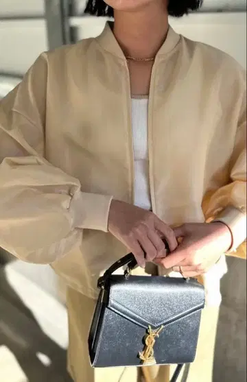 비오는 날 SALE uncrave 퍼프 슬리브 시어 블루종