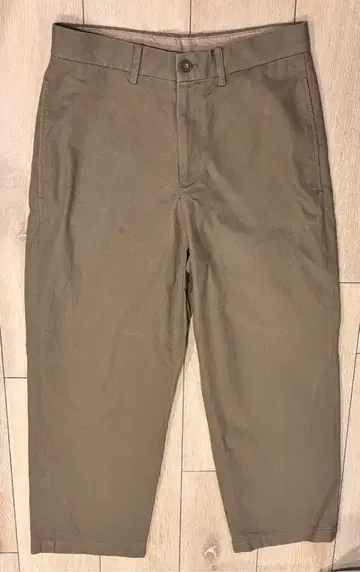 BEAMS 카키 치노 와이드 팬츠
