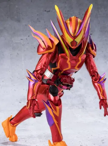 S.H.Figuarts 가면라이더 가브 아메이징 구미폼